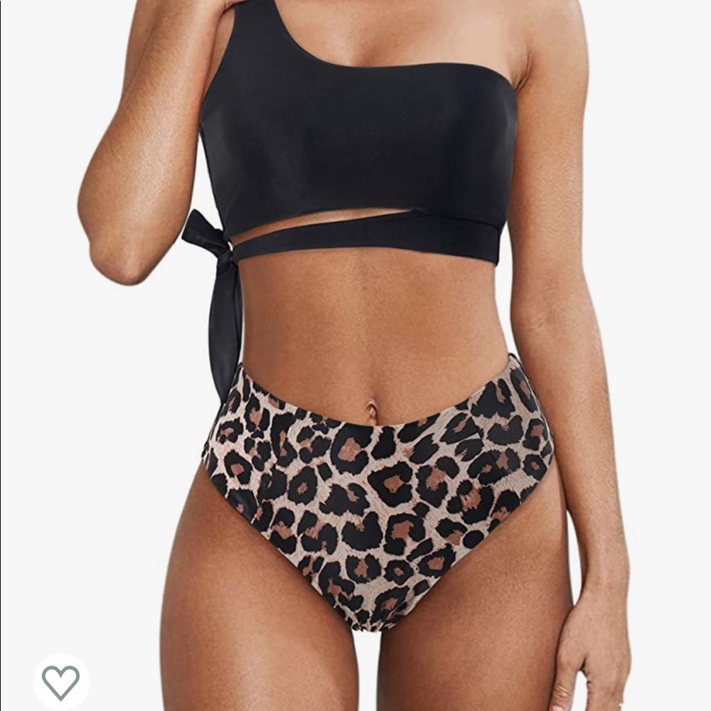 One shoulder bikini